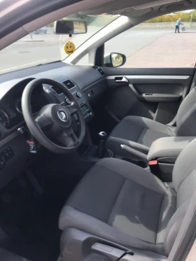 VW Touran 1.6 TDI 105, снимка 9