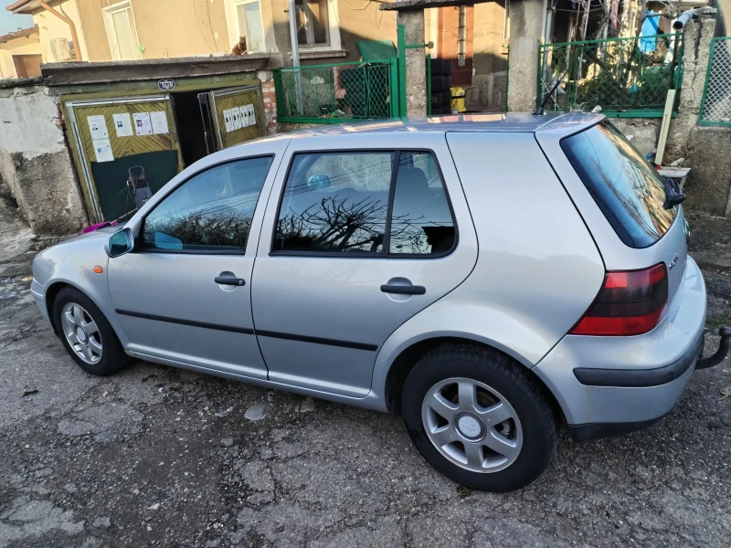 VW Golf 1.9 TDI, снимка 10 - Автомобили и джипове - 48357454