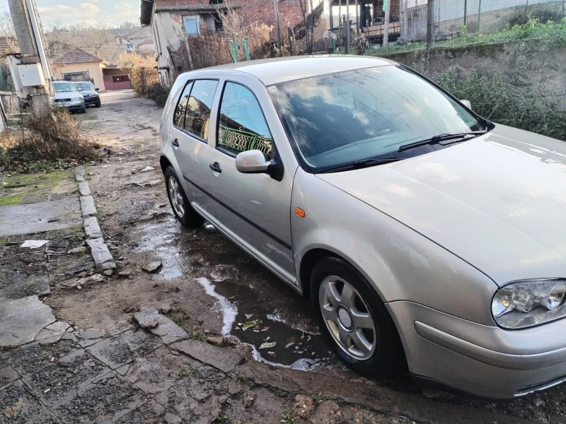 VW Golf 1.9 TDI, снимка 3 - Автомобили и джипове - 48357454