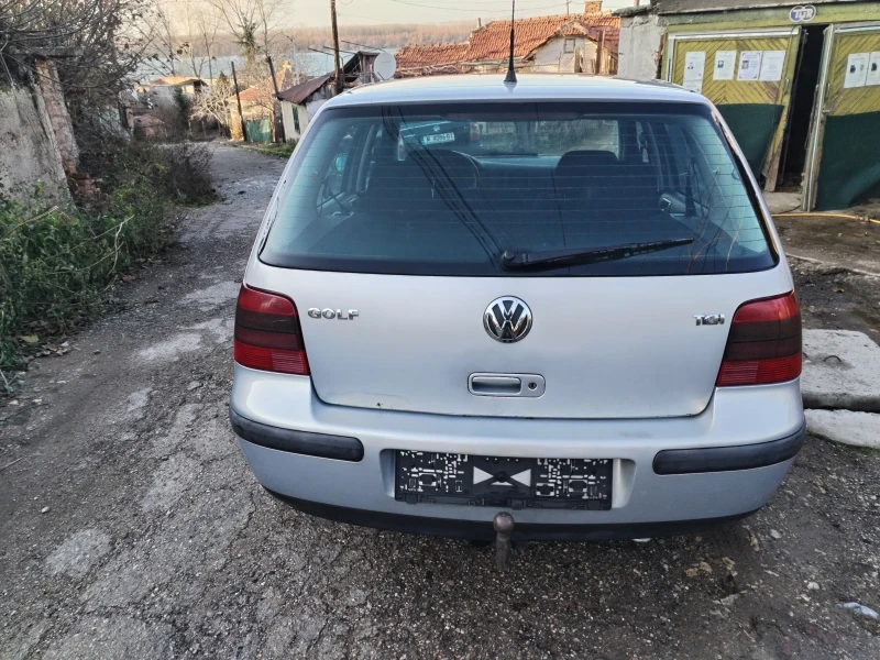 VW Golf 1.9 TDI, снимка 9 - Автомобили и джипове - 48357454