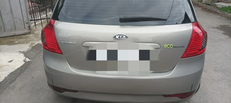 Kia Ceed 16 dsi 90kс 2011г, снимка 8 - Автомобили и джипове - 49129367