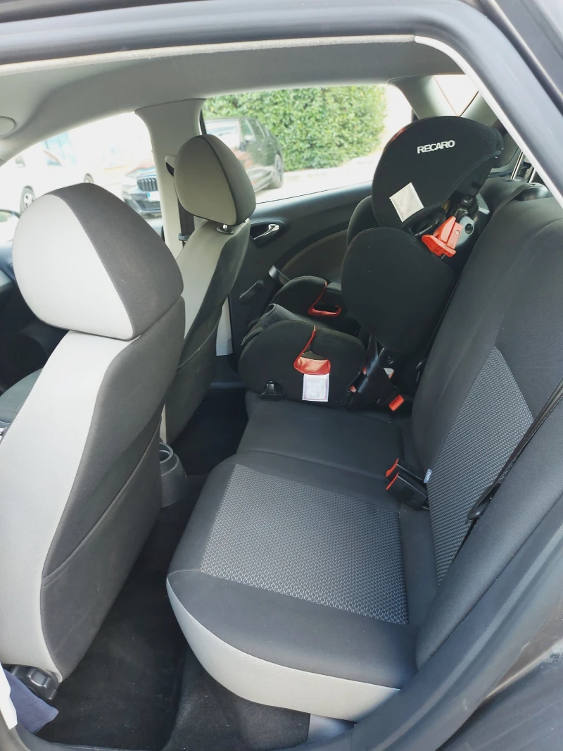 Seat Ibiza 1.0 TSI 58к км, снимка 14 - Автомобили и джипове - 51793598