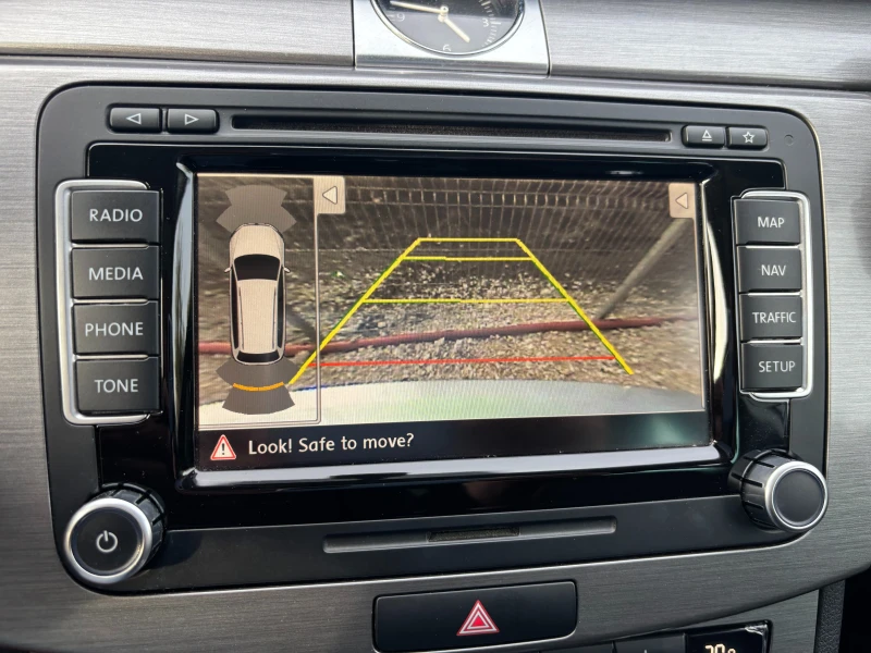 VW Passat BlueMotion Comfortline, снимка 15 - Автомобили и джипове - 52362767