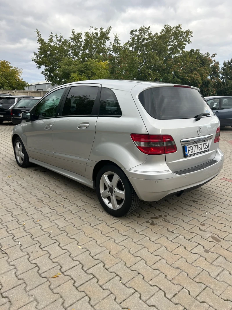 Mercedes-Benz B 180, снимка 4 - Автомобили и джипове - 53220045