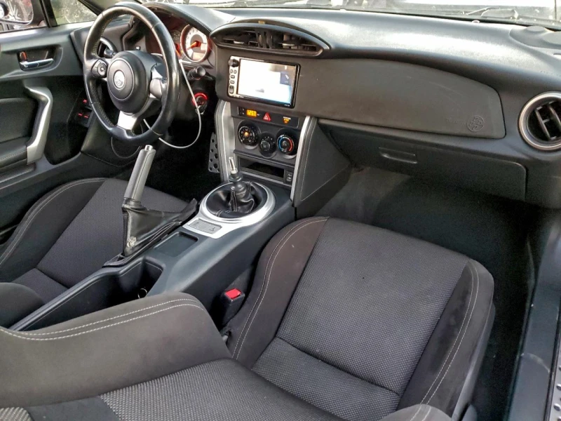 Toyota GT86 Base, снимка 8 - Автомобили и джипове - 53182474