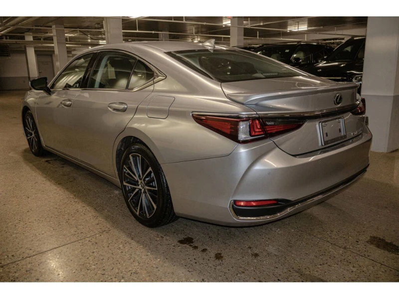 Lexus ES 300 HYBRID * * CARFAX * * АВТО КРЕДИТ * * , снимка 5 - Автомобили и джипове - 53303882