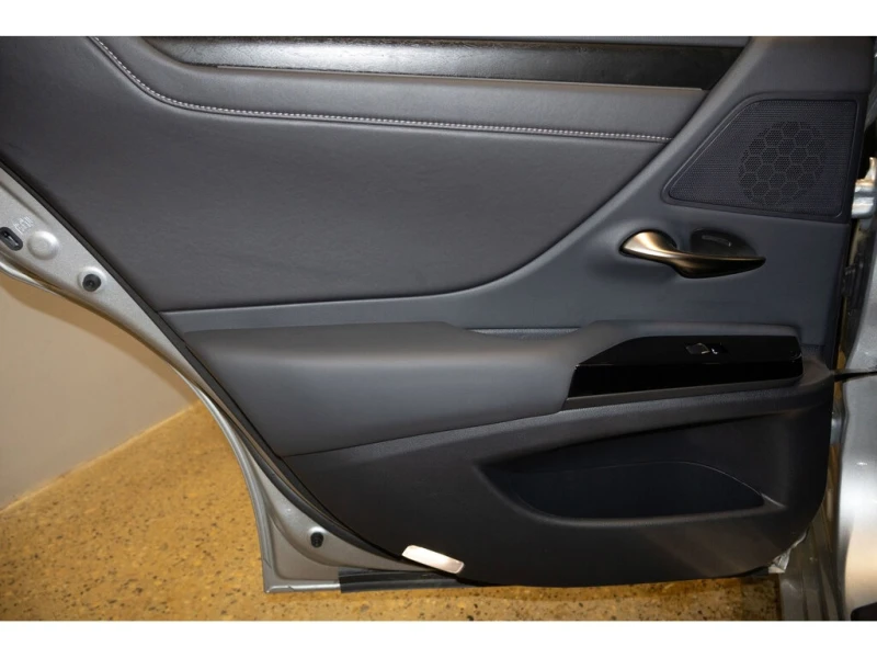 Lexus ES 300 HYBRID * * CARFAX * * АВТО КРЕДИТ * * , снимка 14 - Автомобили и джипове - 53303882