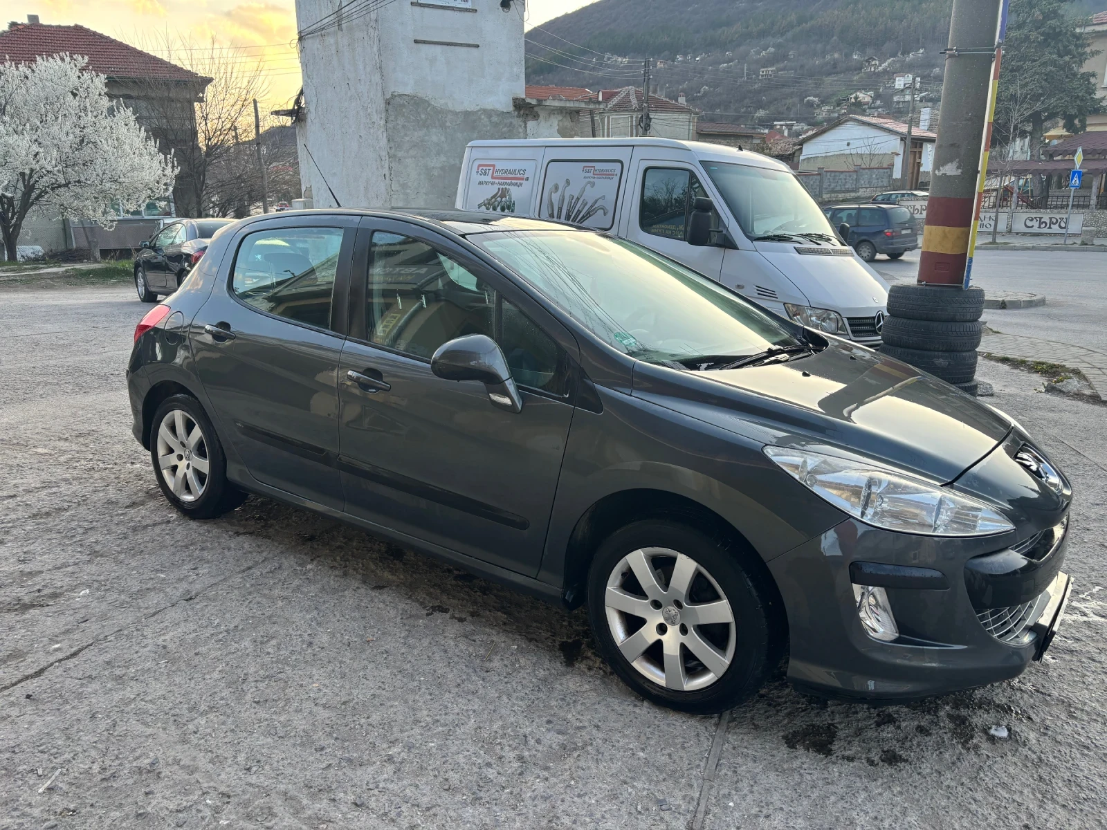 Peugeot 308 1.6i - изображение 2