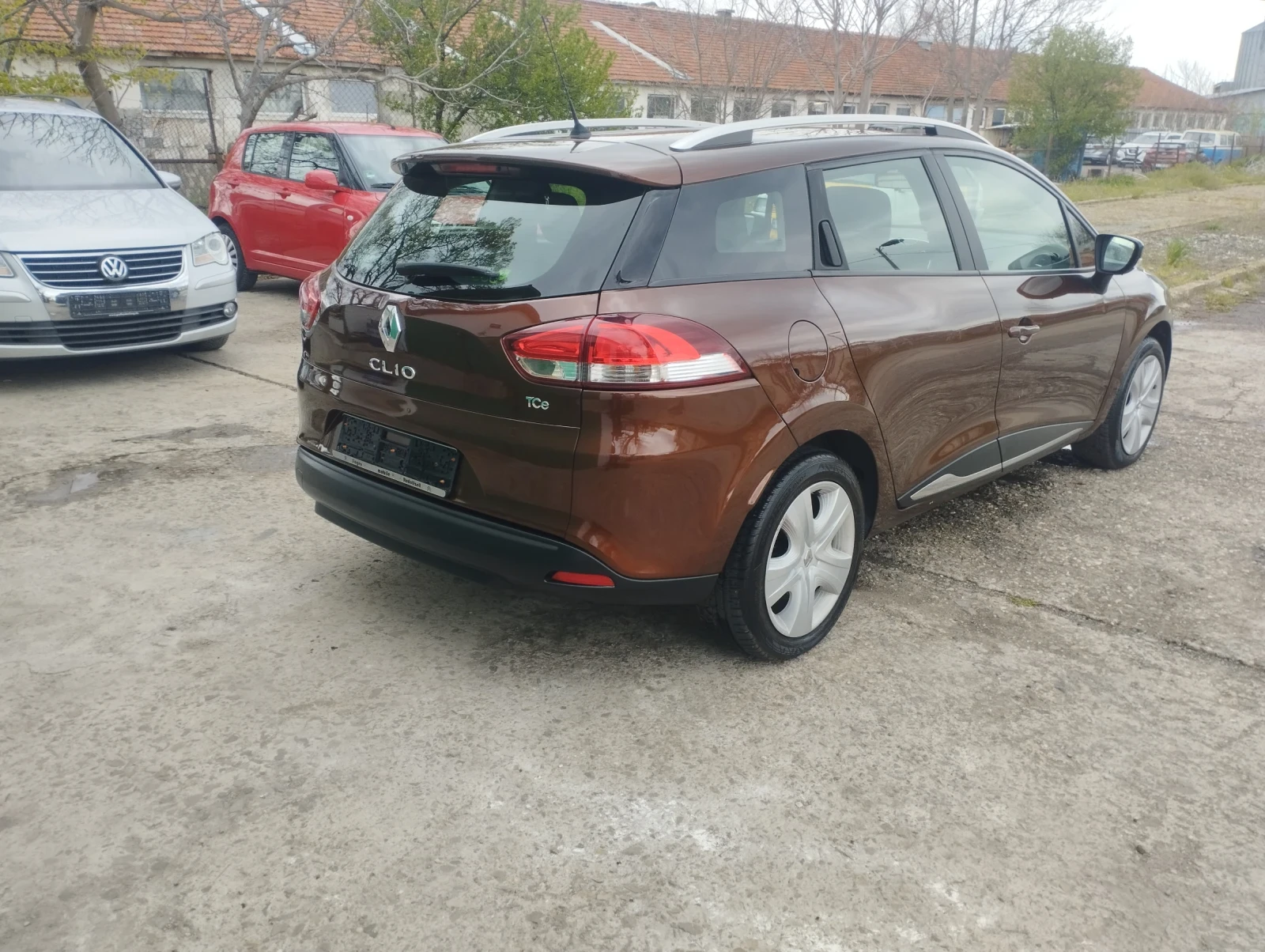 Renault Clio Бензин  - изображение 6