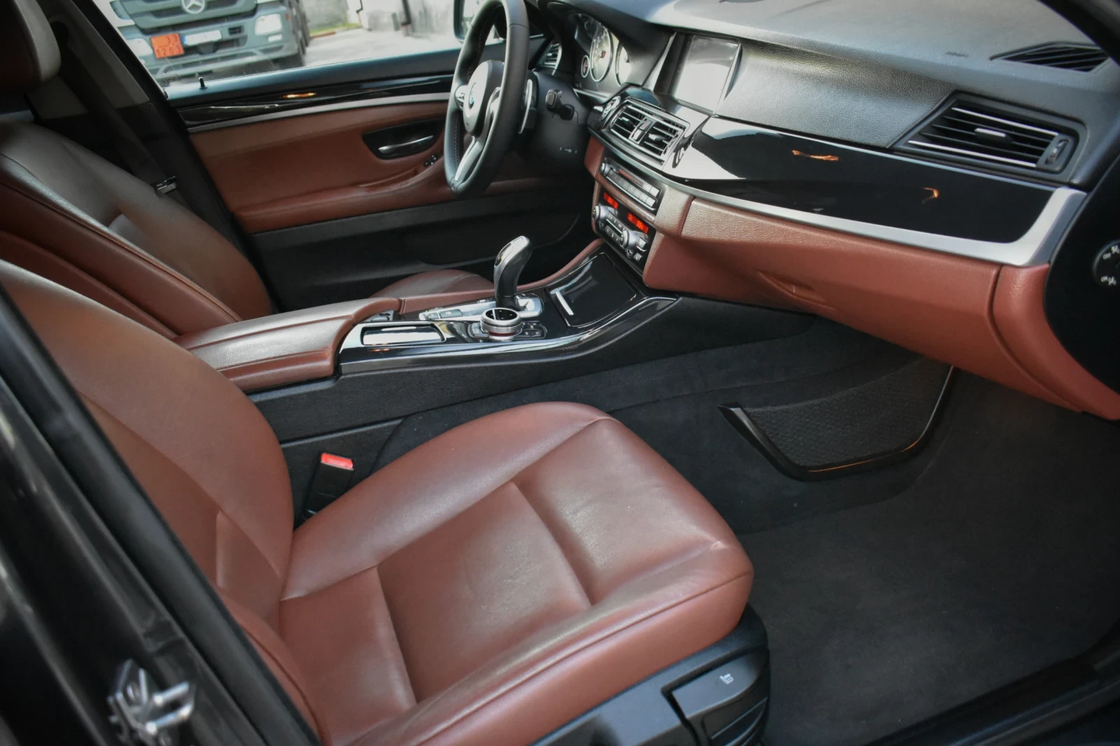 BMW 530 3.0D M5 PACK - изображение 8