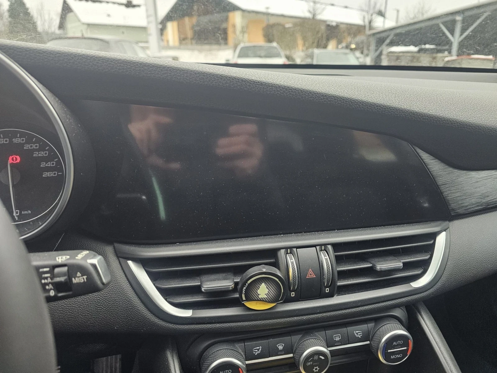 Alfa Romeo Giulia 2.2JTD - изображение 7