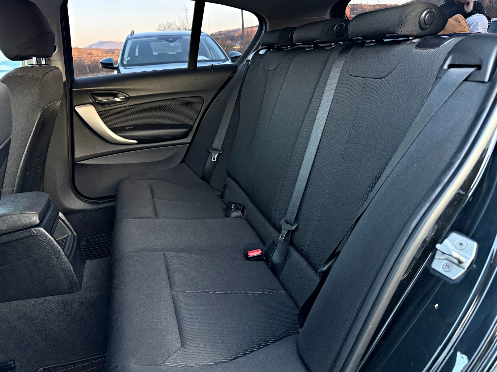 BMW 118 2.0 150кс XDRIVE Подгрев, снимка 15 - Автомобили и джипове - 53752646