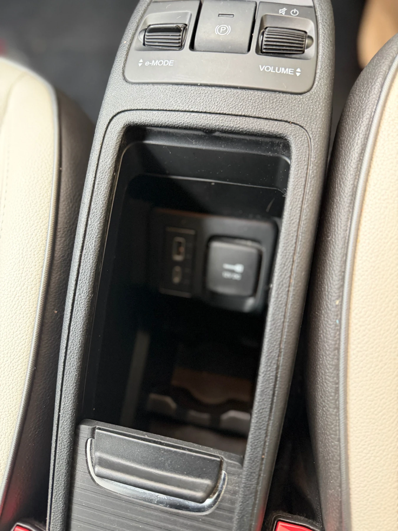 Fiat 500e Cabriolet , снимка 16 - Автомобили и джипове - 53990541