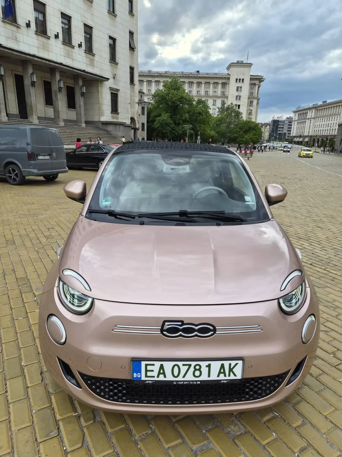 Fiat 500e Cabrio , снимка 4 - Автомобили и джипове - 53990541