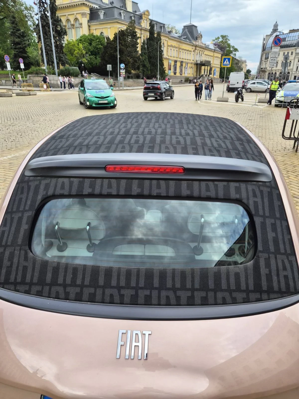 Fiat 500e Cabrio , снимка 12 - Автомобили и джипове - 53990541