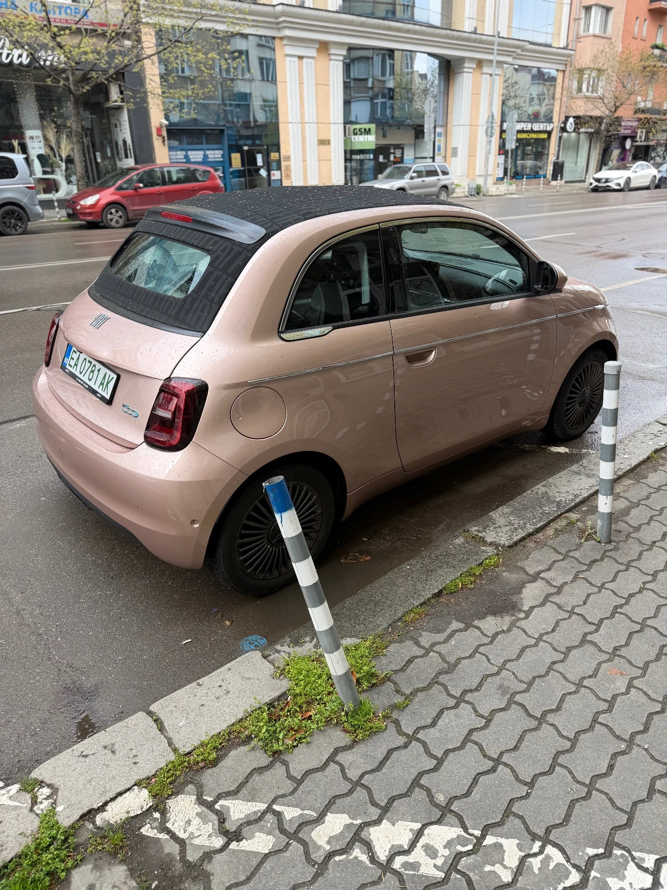 Fiat 500e Cabrio la Prima, снимка 5 - Автомобили и джипове - 53990541