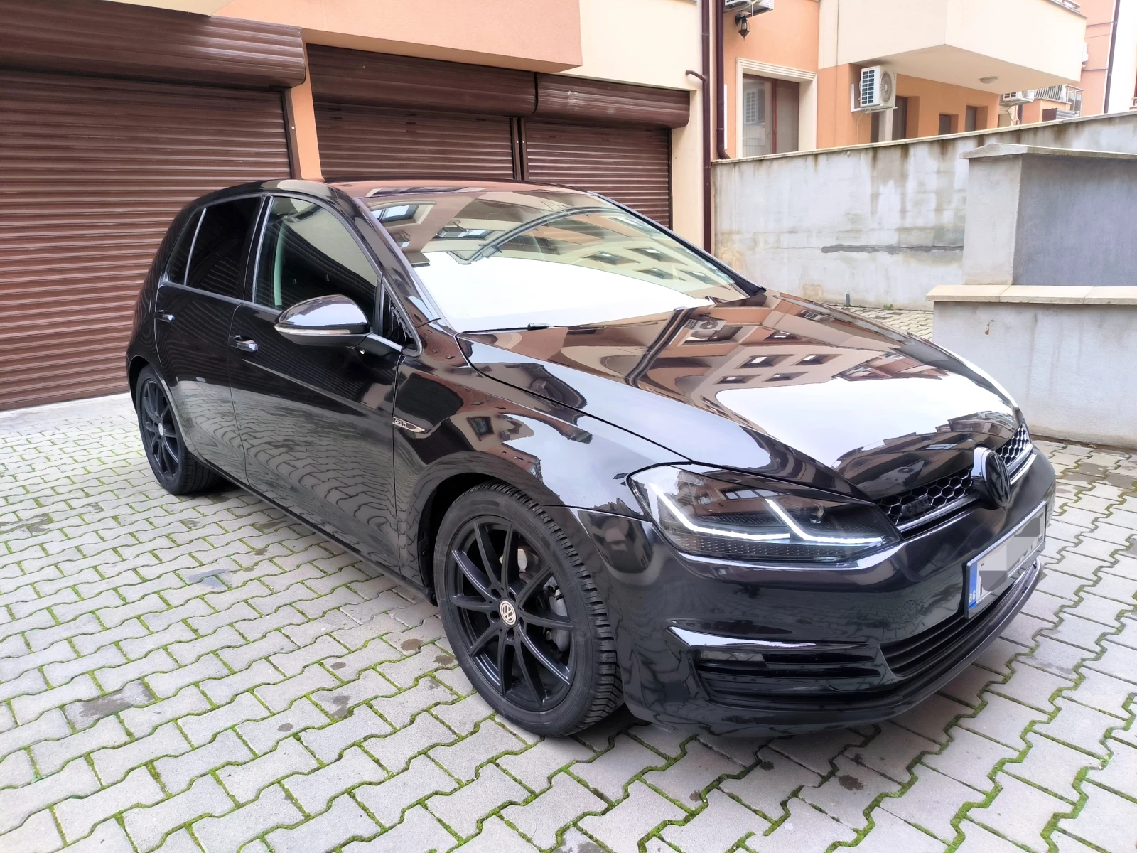 VW Golf 1.6TDI Highline , снимка 2 - Автомобили и джипове - 54008741