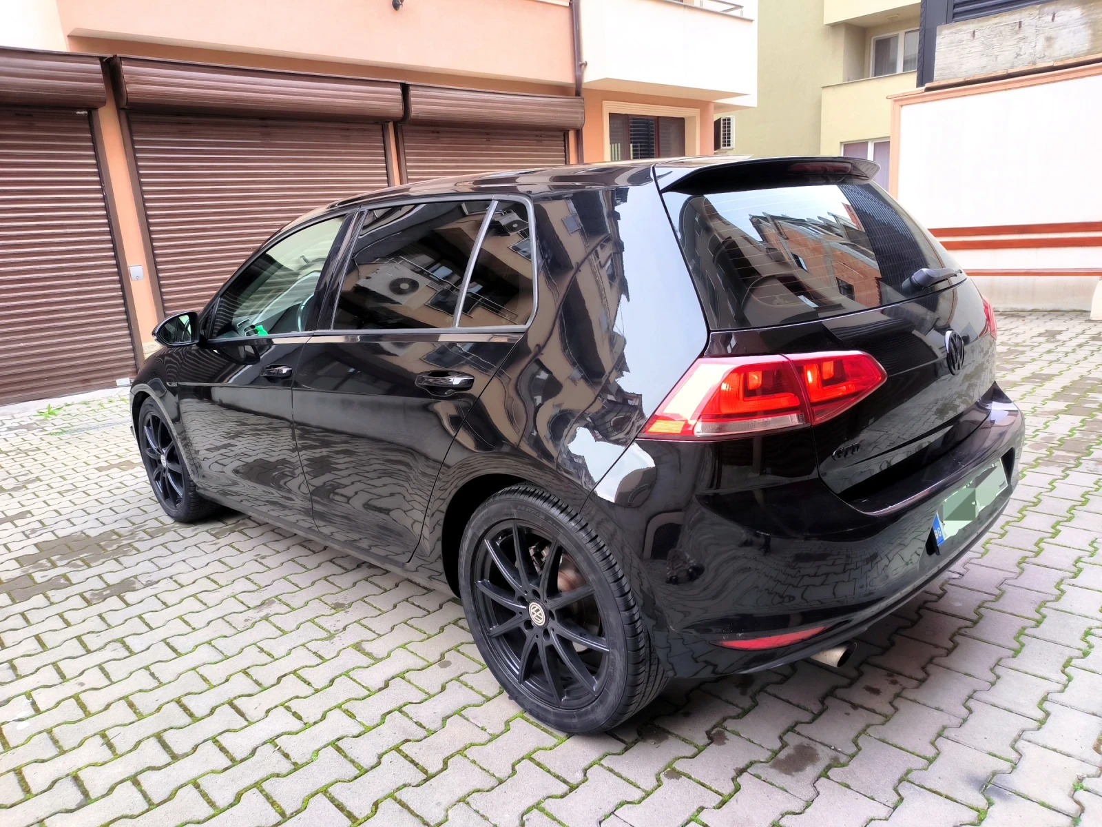 VW Golf 1.6TDI Highline , снимка 7 - Автомобили и джипове - 54008741