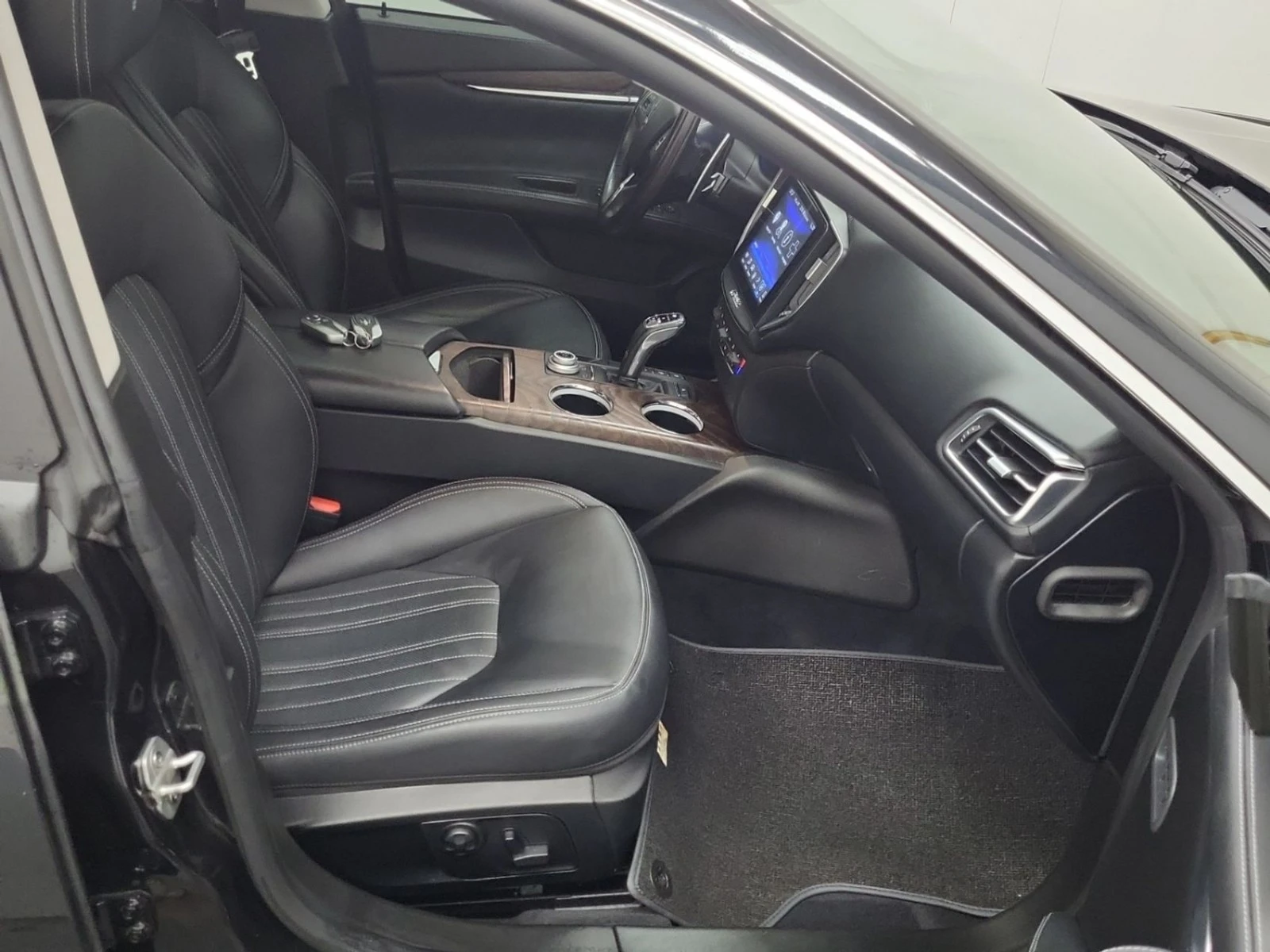 Maserati Ghibli S Q4 GranLusso/Cruise Control/Обдухване , снимка 13 - Автомобили и джипове - 54228793