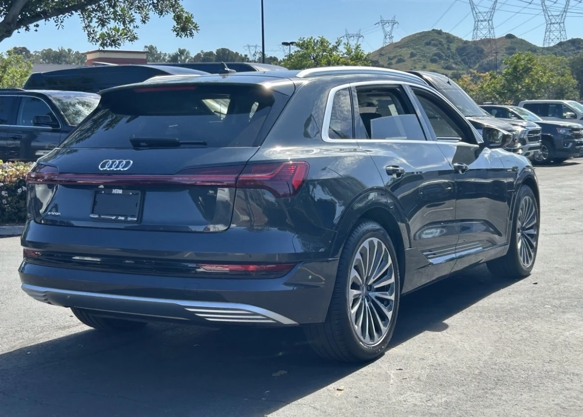 Audi E-Tron 55 Prestige Quattro Full, снимка 4 - Автомобили и джипове - 54621733