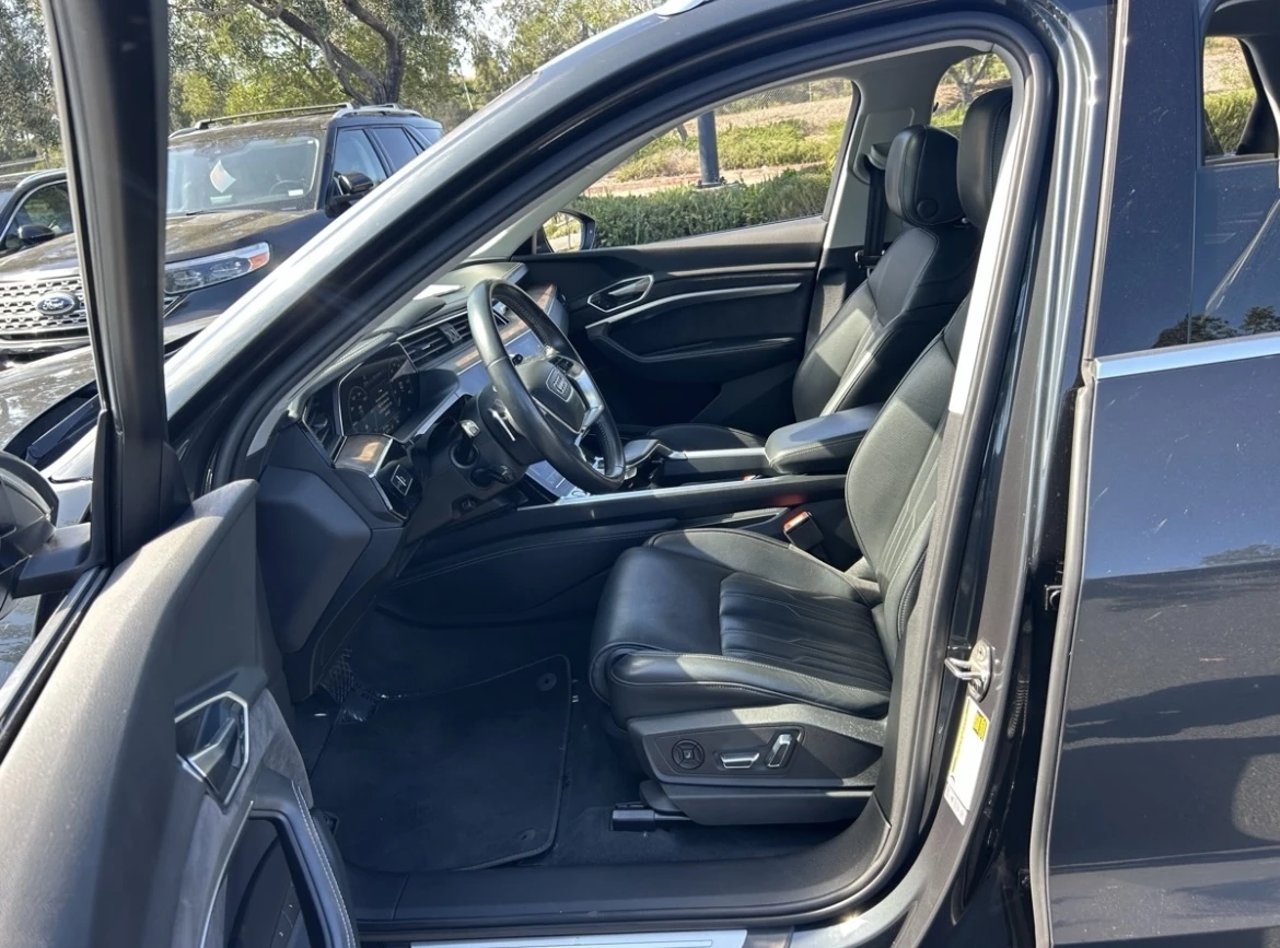 Audi E-Tron 55 Prestige Quattro Full, снимка 8 - Автомобили и джипове - 54621733