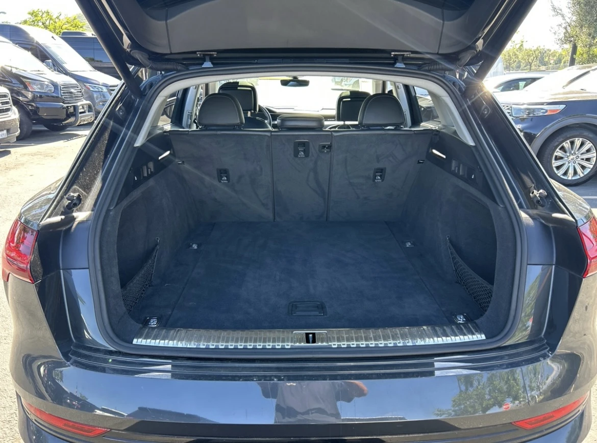 Audi E-Tron 55 Prestige Quattro Full, снимка 16 - Автомобили и джипове - 54621733