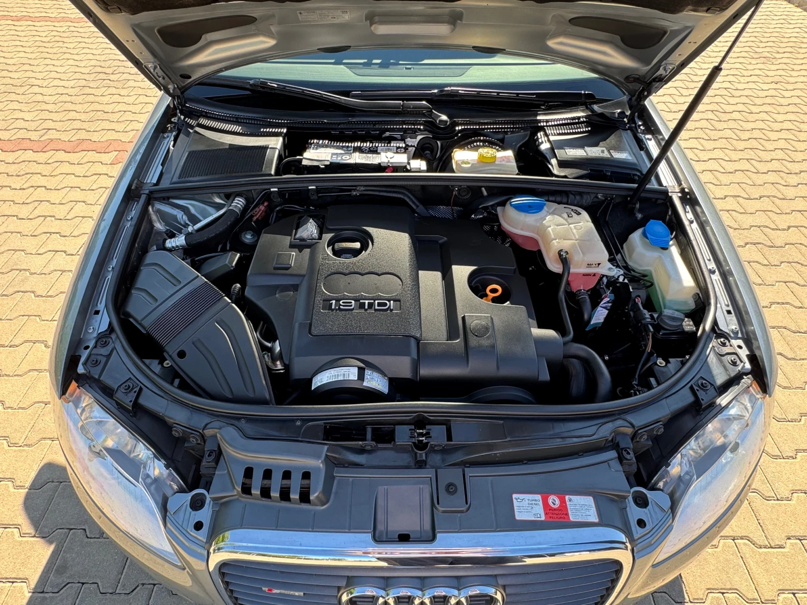 Audi A4 1.9 TDI - 116к.с. оригинал, снимка 16 - Автомобили и джипове - 55682038