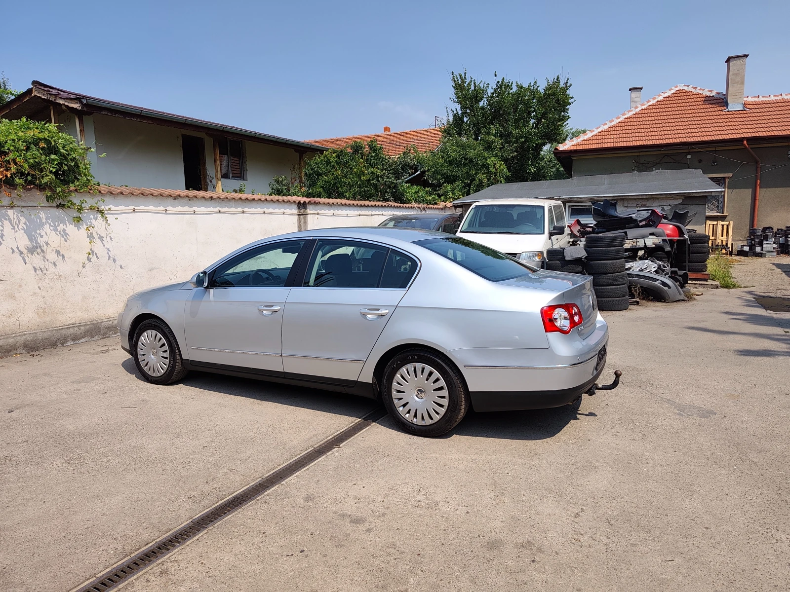 VW Passat 1.9 TDI, снимка 7 - Автомобили и джипове - 55705850