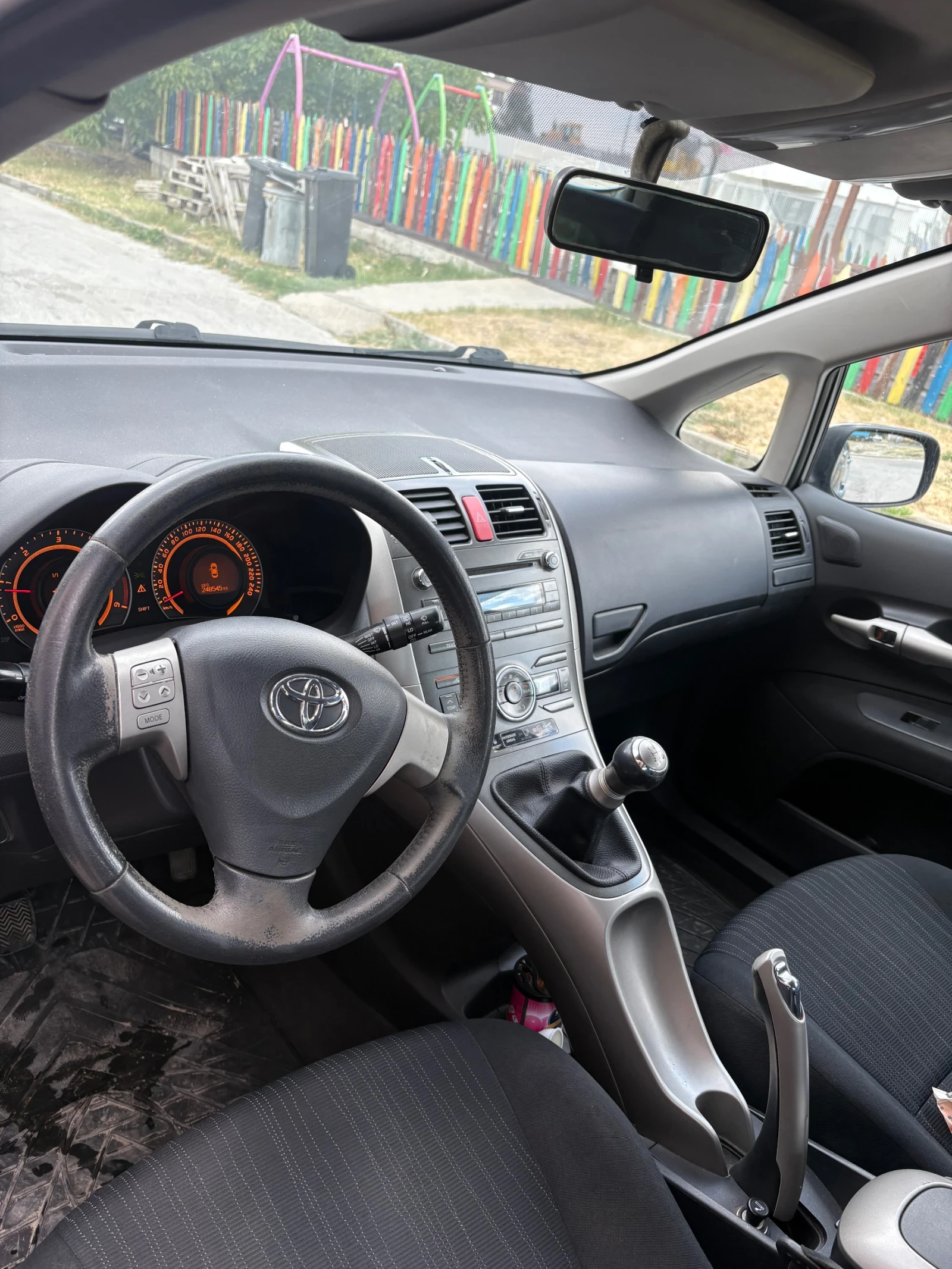 Toyota Auris, снимка 3 - Автомобили и джипове - 55730526