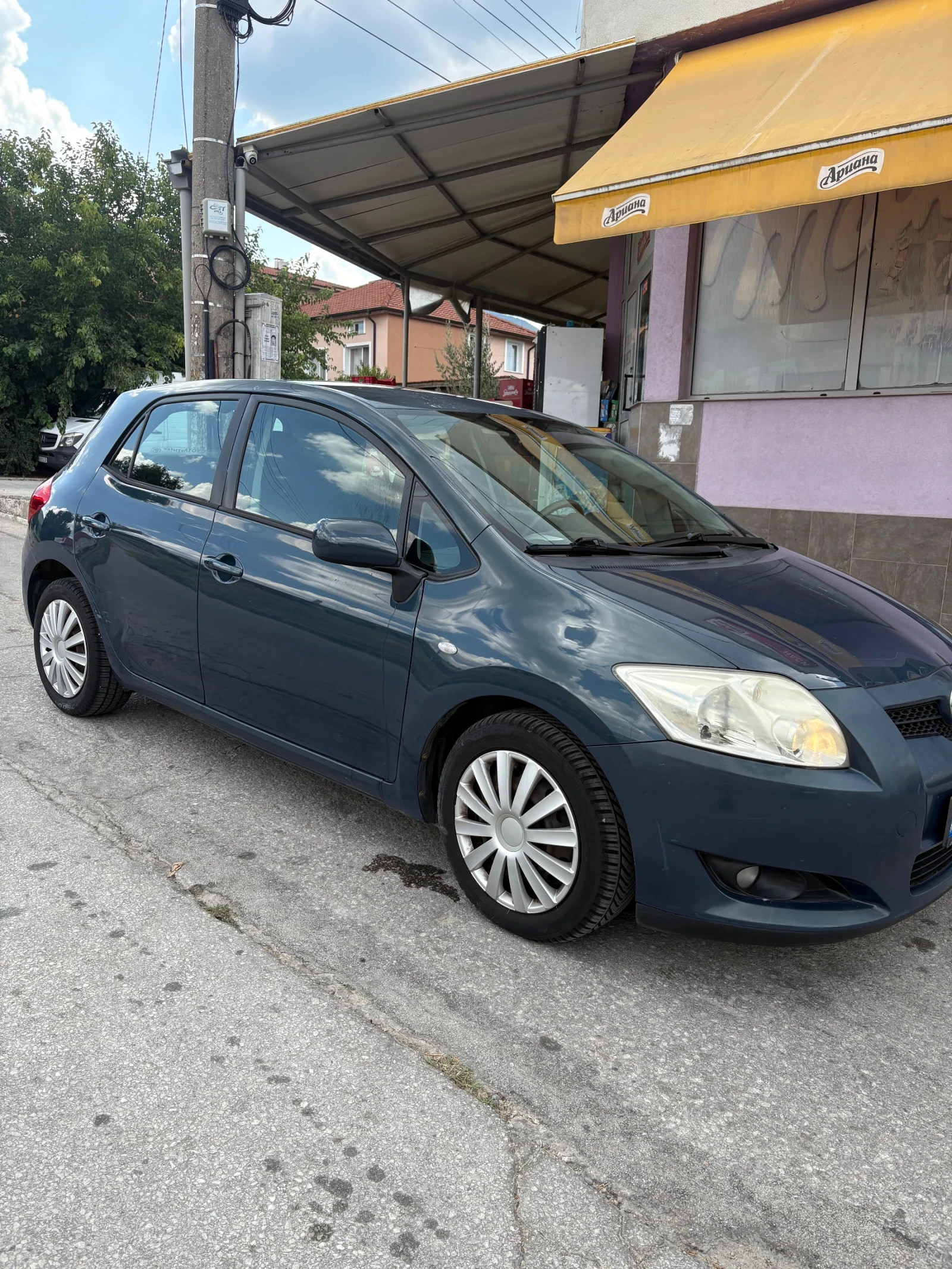 Toyota Auris, снимка 4 - Автомобили и джипове - 55730526