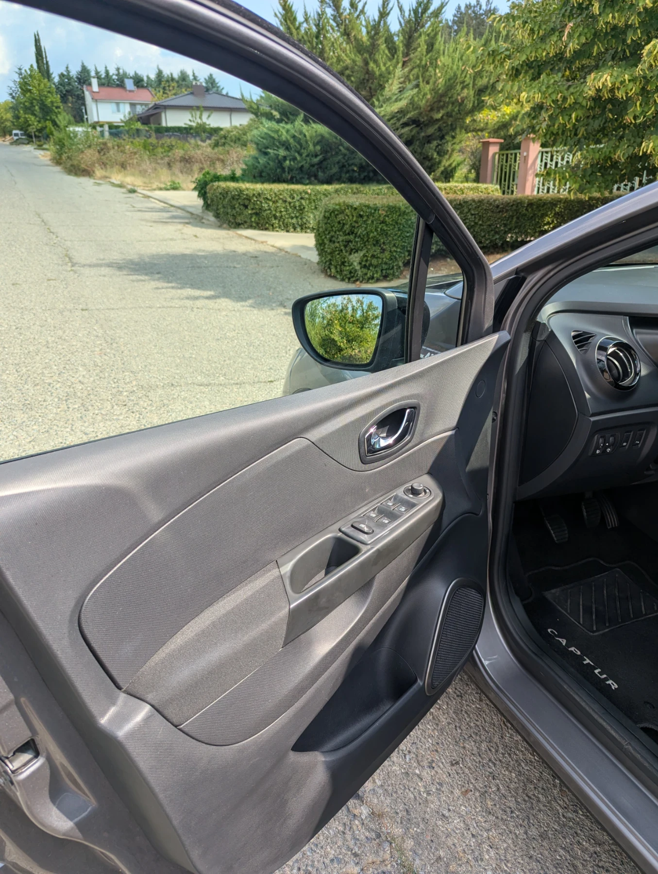 Renault Captur 1.5 dCi, ZEN Energy, Euro6, снимка 10 - Автомобили и джипове - 55833934