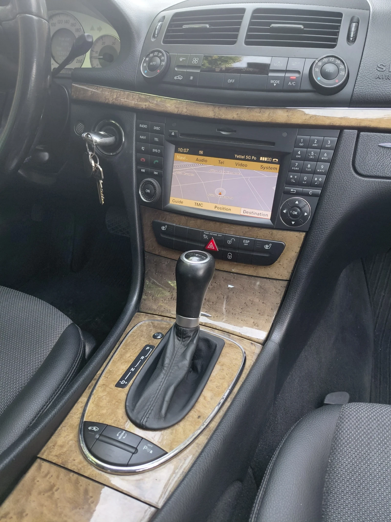 Mercedes-Benz E 320 4matic , снимка 6 - Автомобили и джипове - 55875517