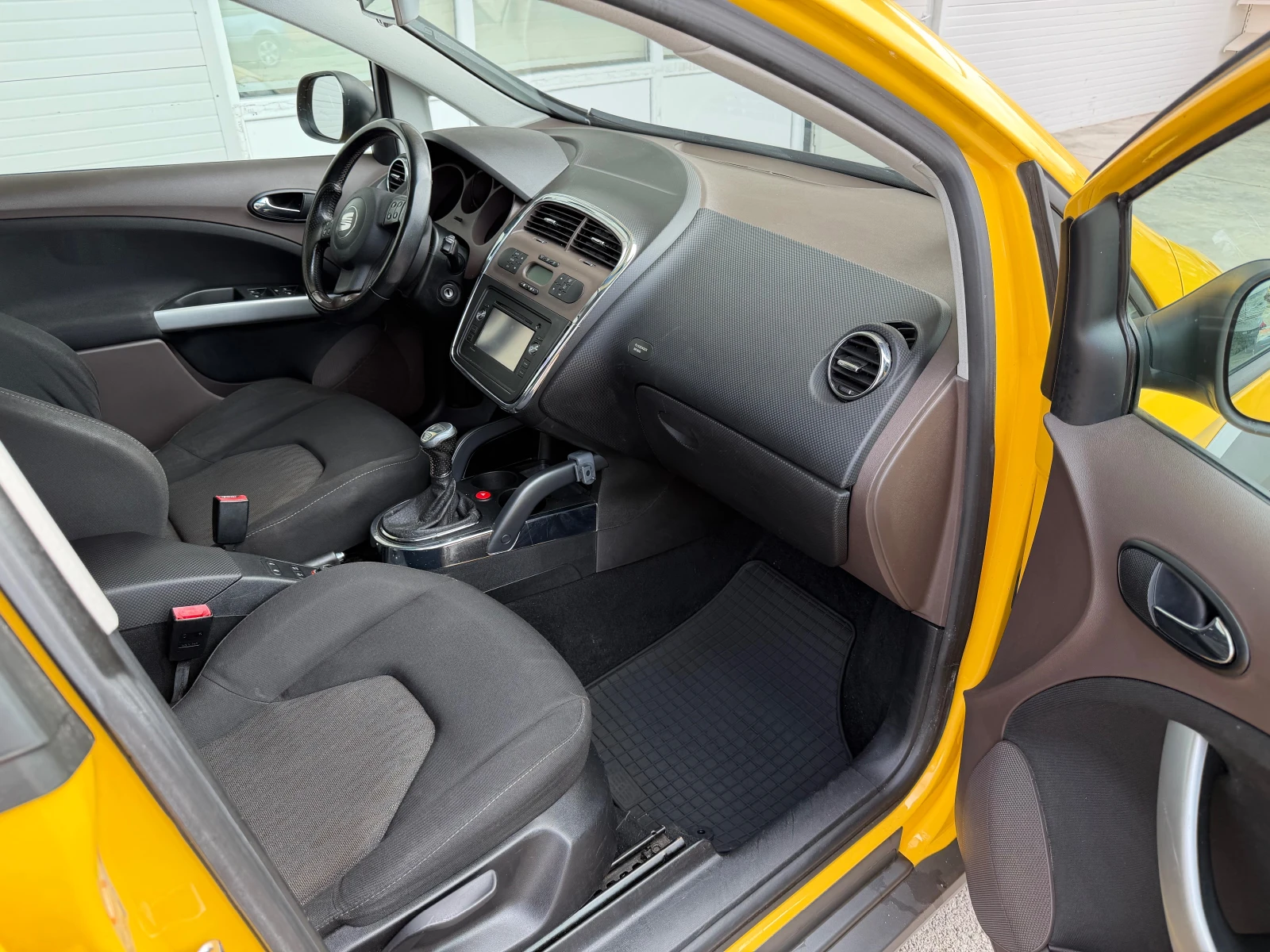Seat Altea freetrack 4x4, снимка 9 - Автомобили и джипове - 56152923