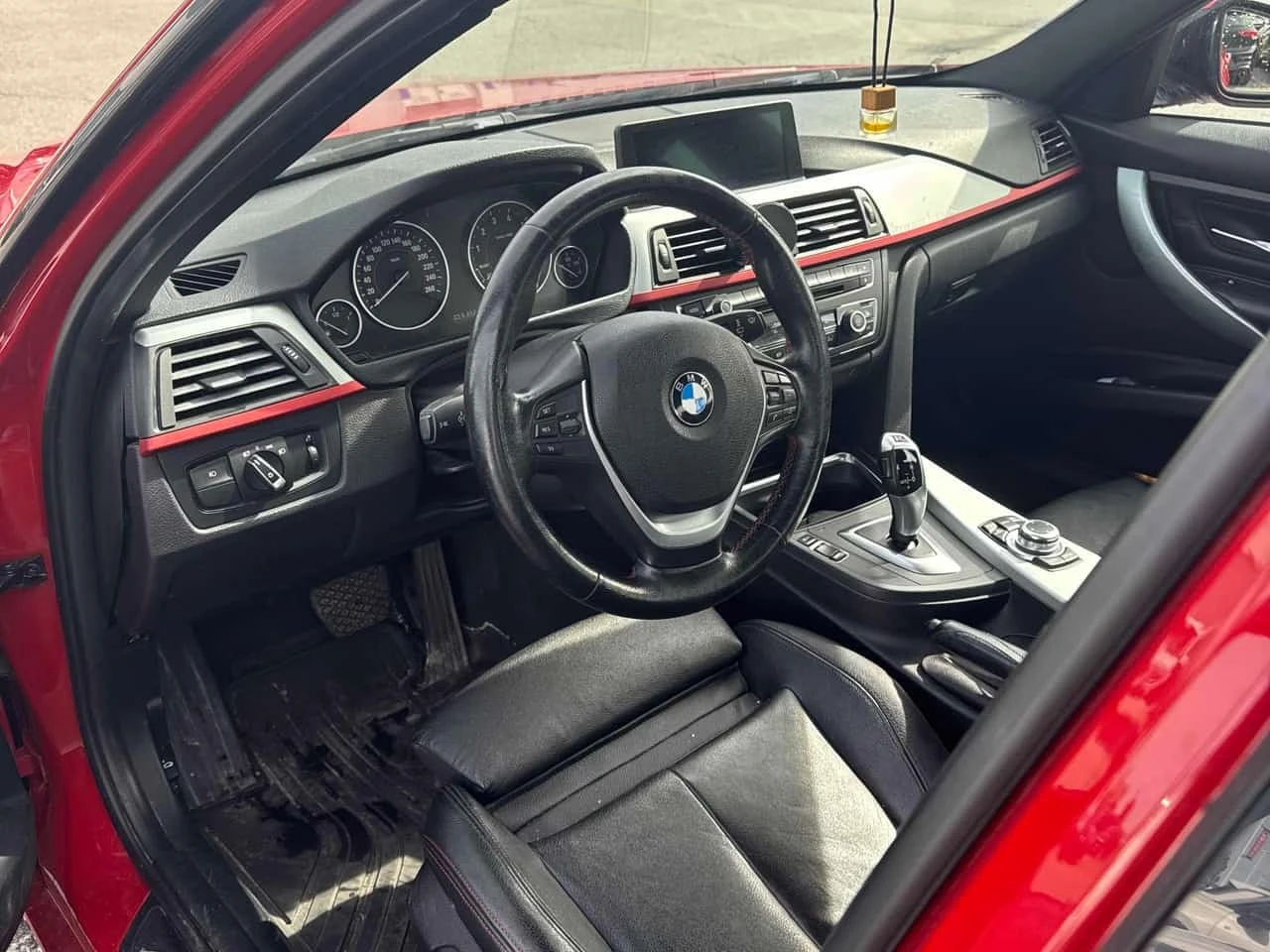 BMW 328 i xDrive * CARFAX * БЕЗ ПЪРВОНАЧАЛНА ВНОСКА, снимка 5 - Автомобили и джипове - 56168731