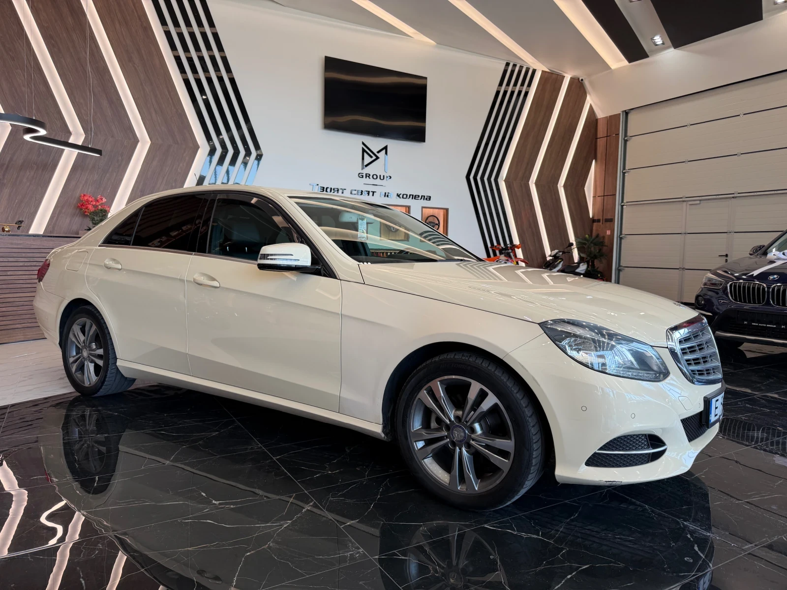 Mercedes-Benz E 200, снимка 3 - Автомобили и джипове - 56184238