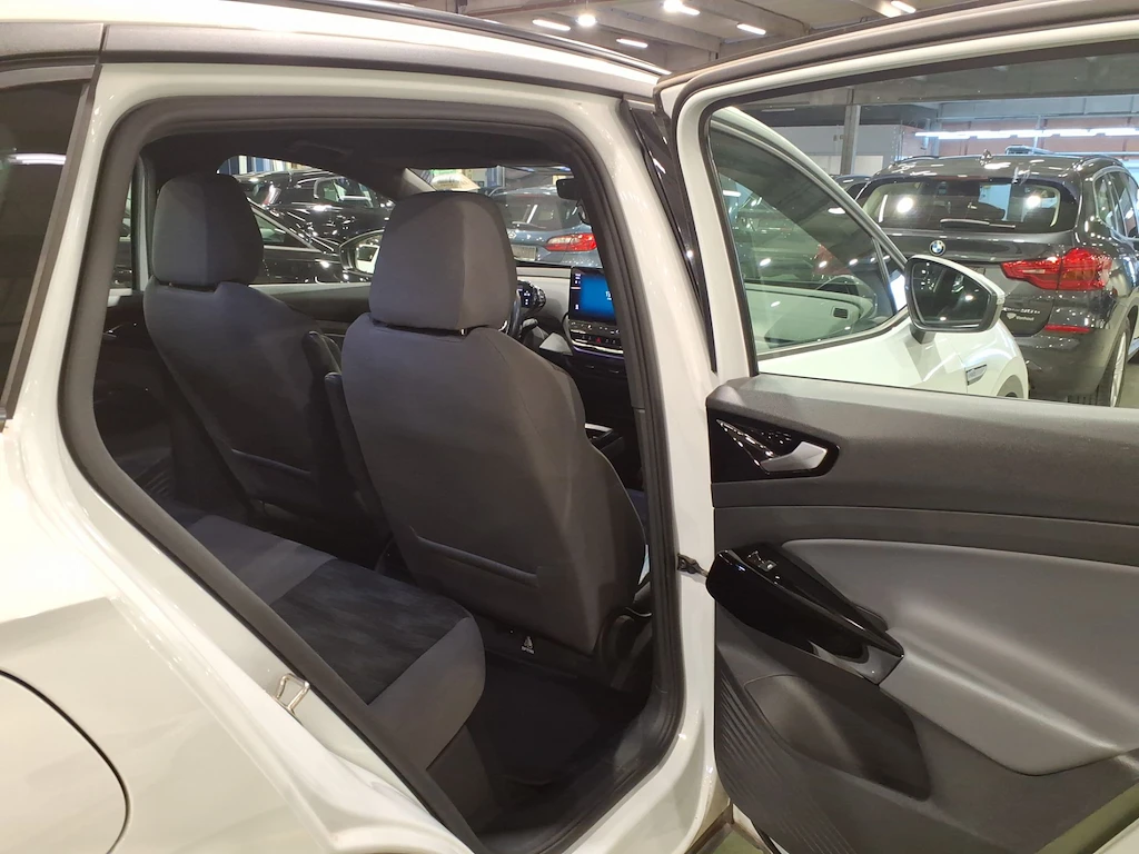 VW ID.4 82KWH PRO PERFORMANCE NAVI LED, снимка 7 - Автомобили и джипове - 56220507