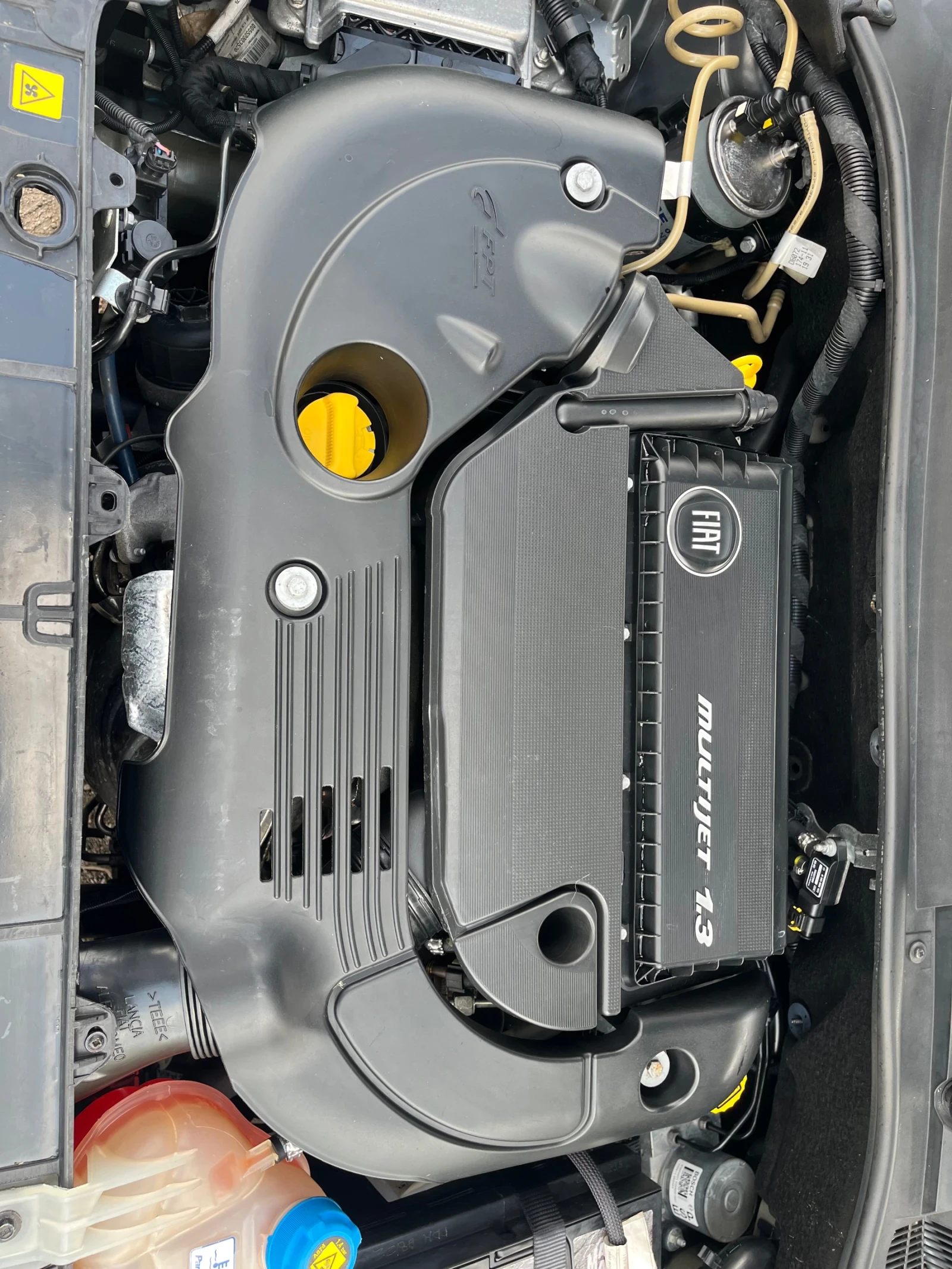 Fiat Punto 1.3m-jet-95-EVO-AVTOMAT-ITALIA, снимка 15 - Автомобили и джипове - 56277786