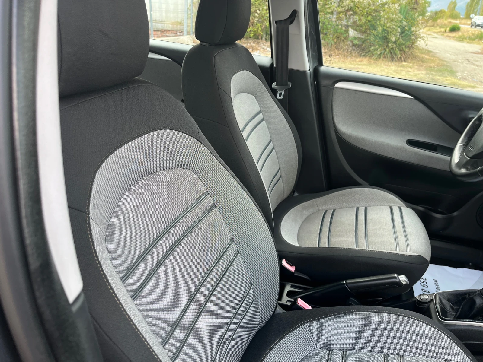 Fiat Punto 1.3m-jet-95-EVO-AVTOMAT-ITALIA, снимка 6 - Автомобили и джипове - 56277786