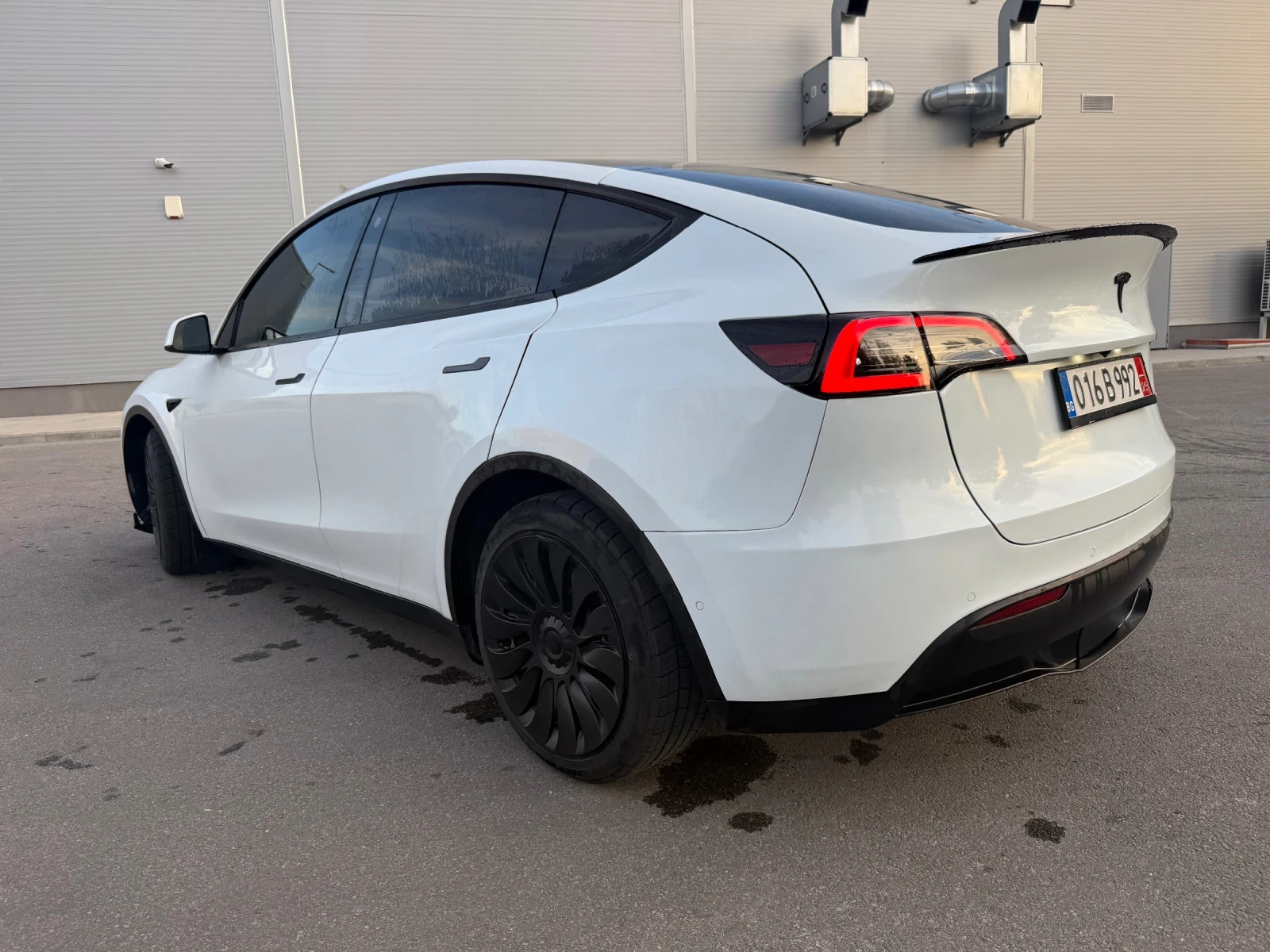 Tesla Model Y Dual Motor 7 seats Ryzen | Mobile.bg � ����������� 4