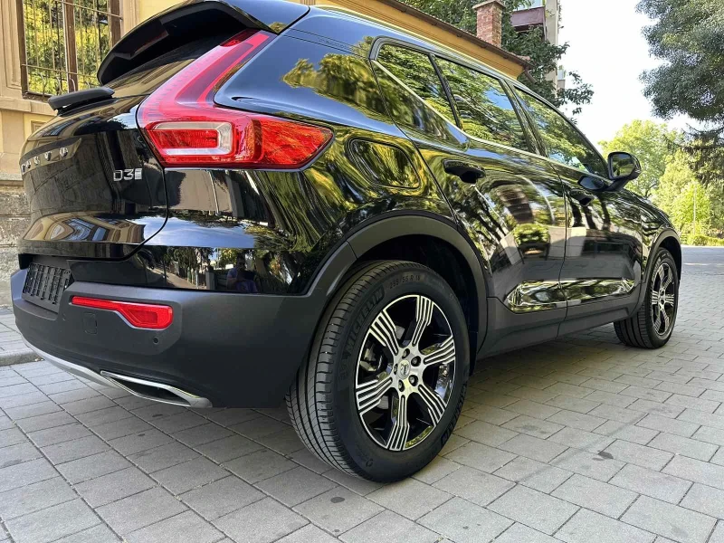 Volvo XC40, снимка 6 - Автомобили и джипове - 47392358