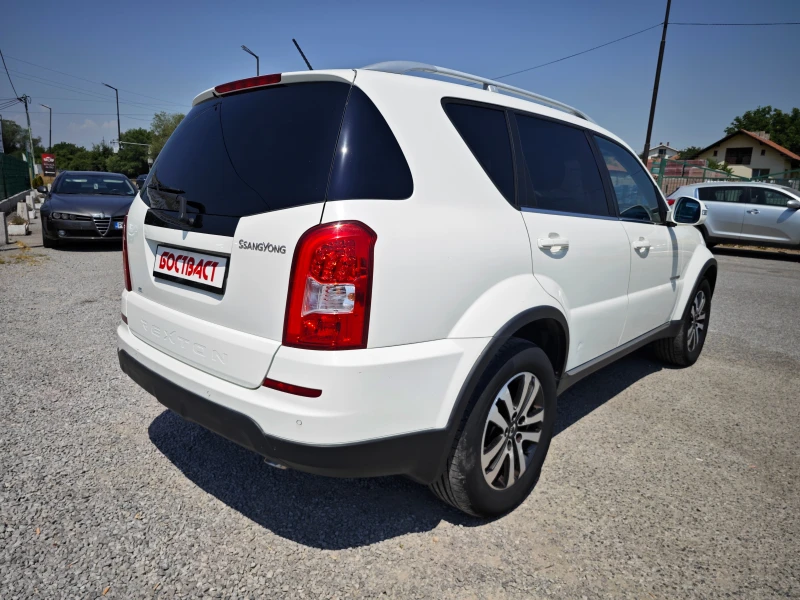 SsangYong Rexton 2, 0 Xdi 4x4 7 места, снимка 5 - Автомобили и джипове - 50824393