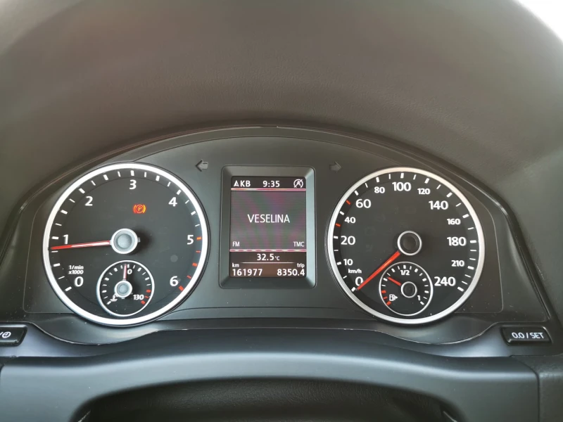 VW Tiguan Sport&Style 2.0TDI BMT 4MOTION, снимка 10 - Автомобили и джипове - 52237035