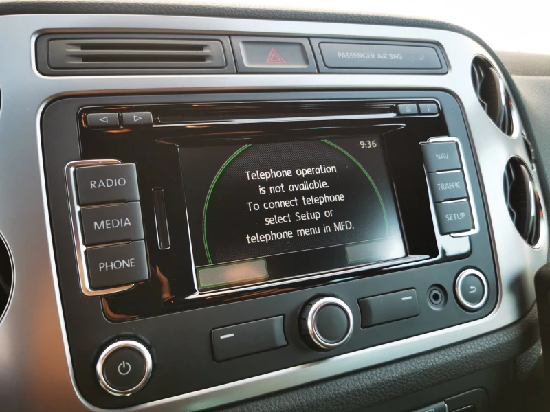 VW Tiguan Sport&Style 2.0TDI BMT 4MOTION, снимка 16 - Автомобили и джипове - 52237035