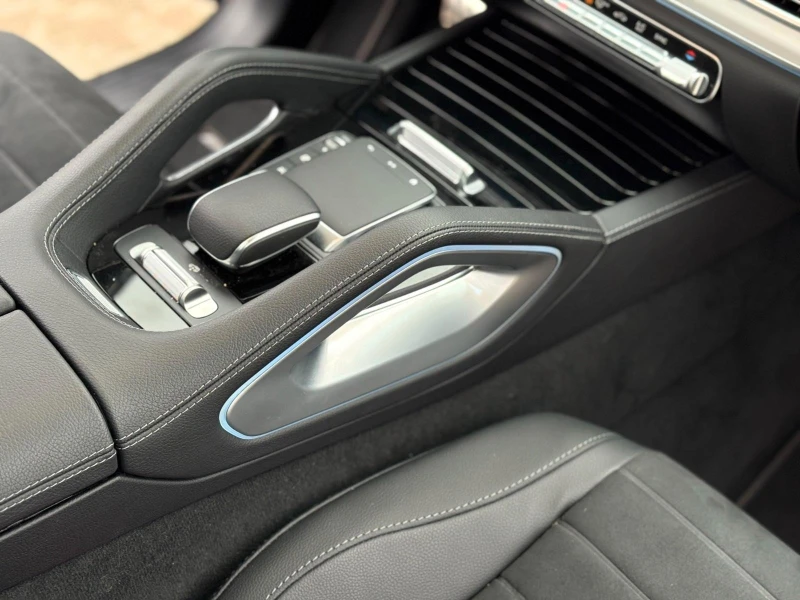 Mercedes-Benz GLE 300 D 4-MATIC AMG COUPE NIGHT PANORAMA BURMESTER , снимка 13 - Автомобили и джипове - 52554588