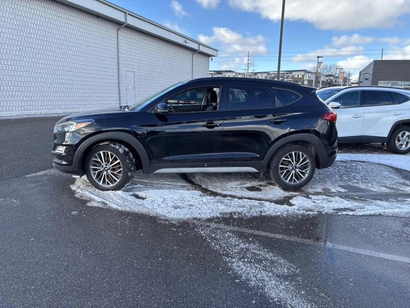 Hyundai Tucson Luxury2.4* 360* Подгреви* Пано* CarPlay* Assist, снимка 2 - Автомобили и джипове - 53413181