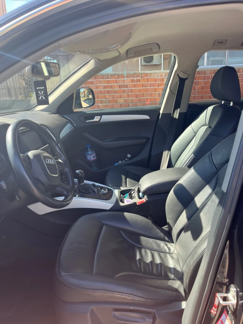 Audi Q5 2.0 TDI, снимка 8 - Автомобили и джипове - 53460079