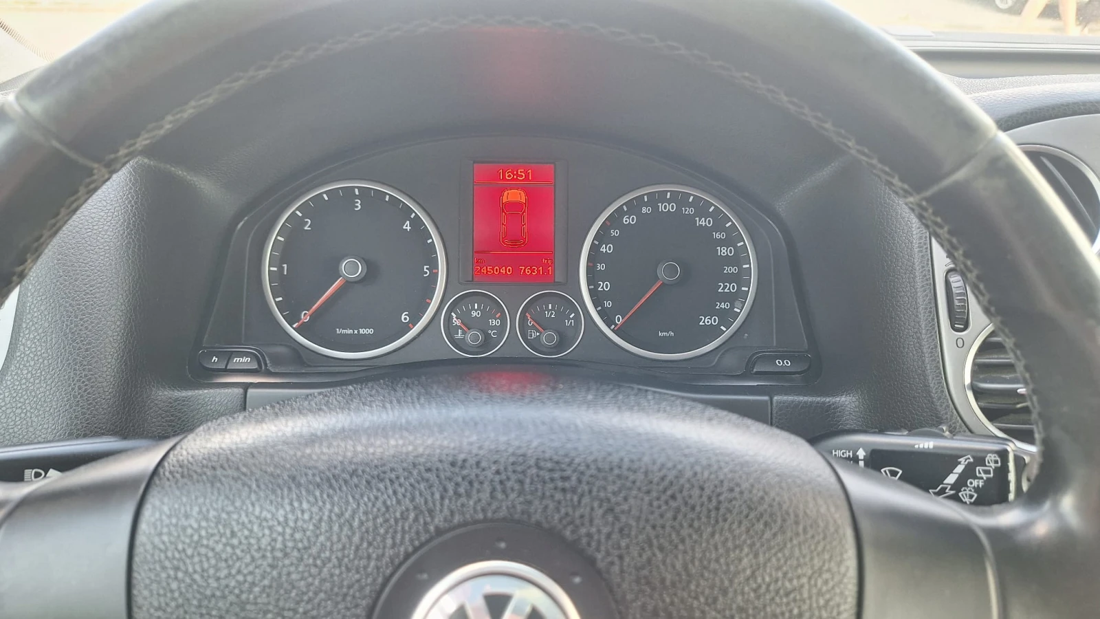 VW Tiguan 2.0TDI 4motiom - изображение 9
