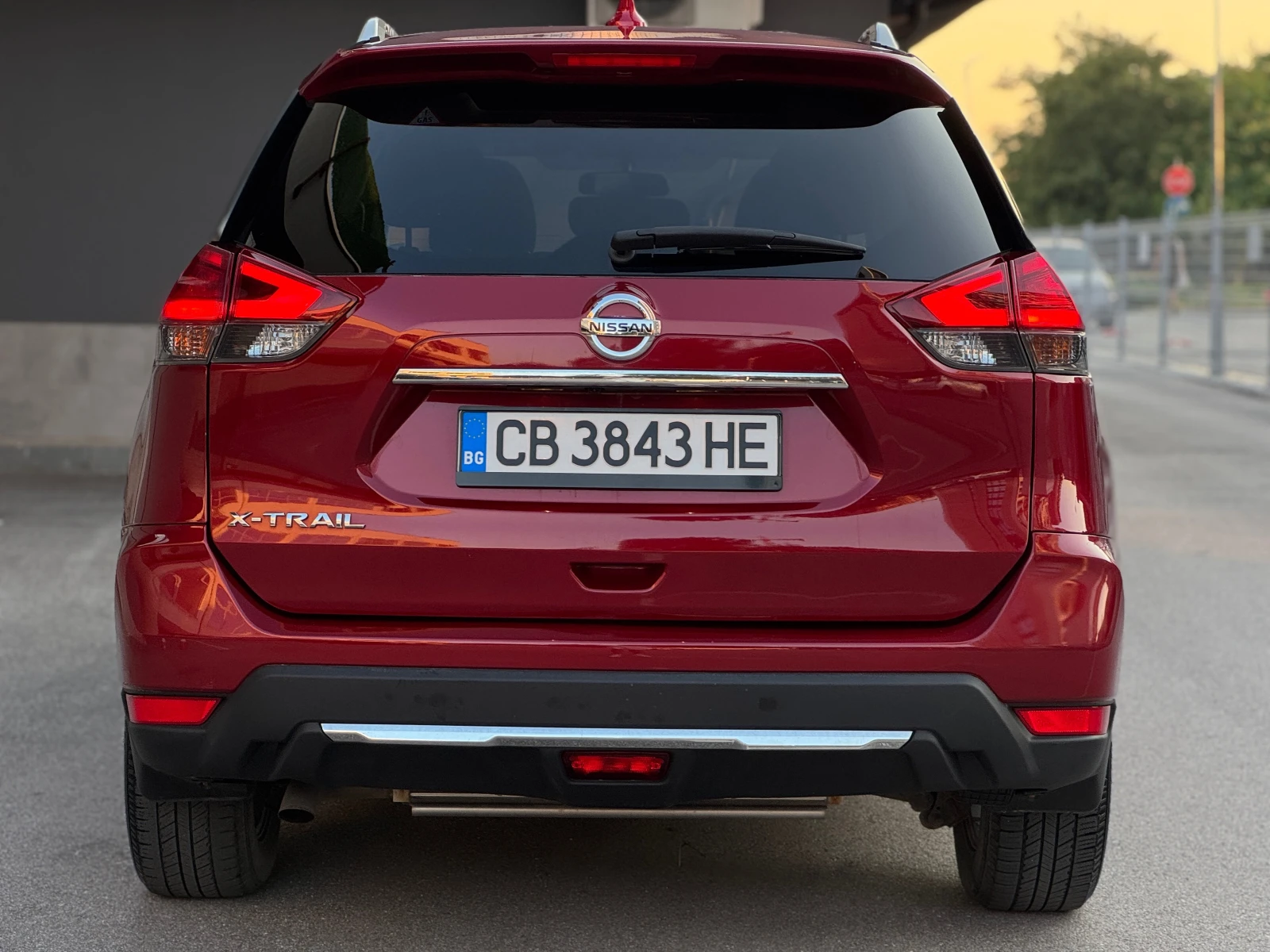 Nissan X-trail 2.5i //4х4// Газ-Бензин// Panorama// Камера - изображение 4
