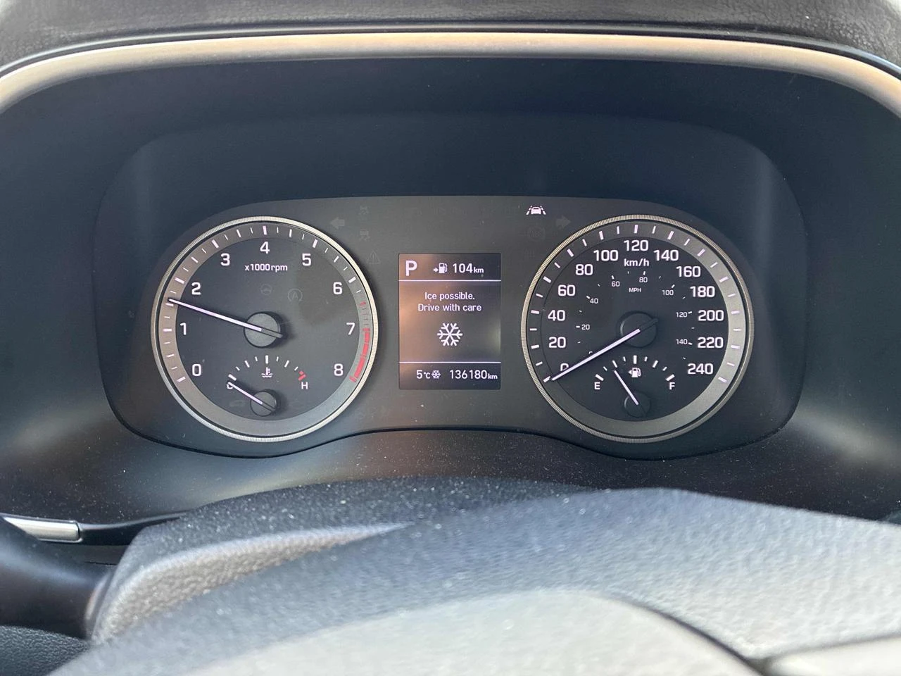 Hyundai Tucson Luxury2.4* 360* ��������* ����* CarPlay* Assist | Mobile.bg � ����������� 7