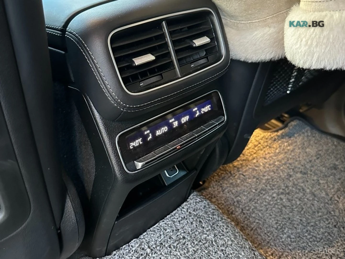 Mercedes-Benz GLE 53 4MATIC 360 VIEW/HUD/KEYLESS/CARBON/DISTRONIC, снимка 17 - Автомобили и джипове - 54737443